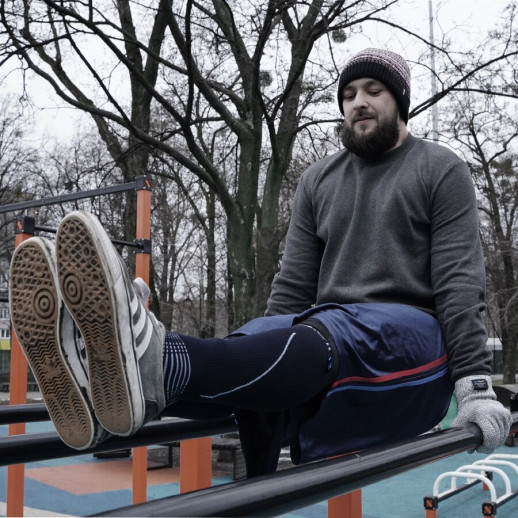 Водонепроникні шкарпетки Dexshell Mudder, чорні з сірими смужками XL (47-49)